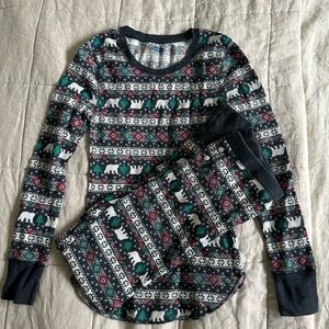 Old Navy Holiday Polar Bear Waffle Knit Pajama Set Size Small